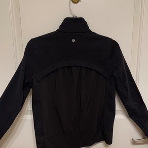 Lululemon Jacket Size 4 (Small) in Black